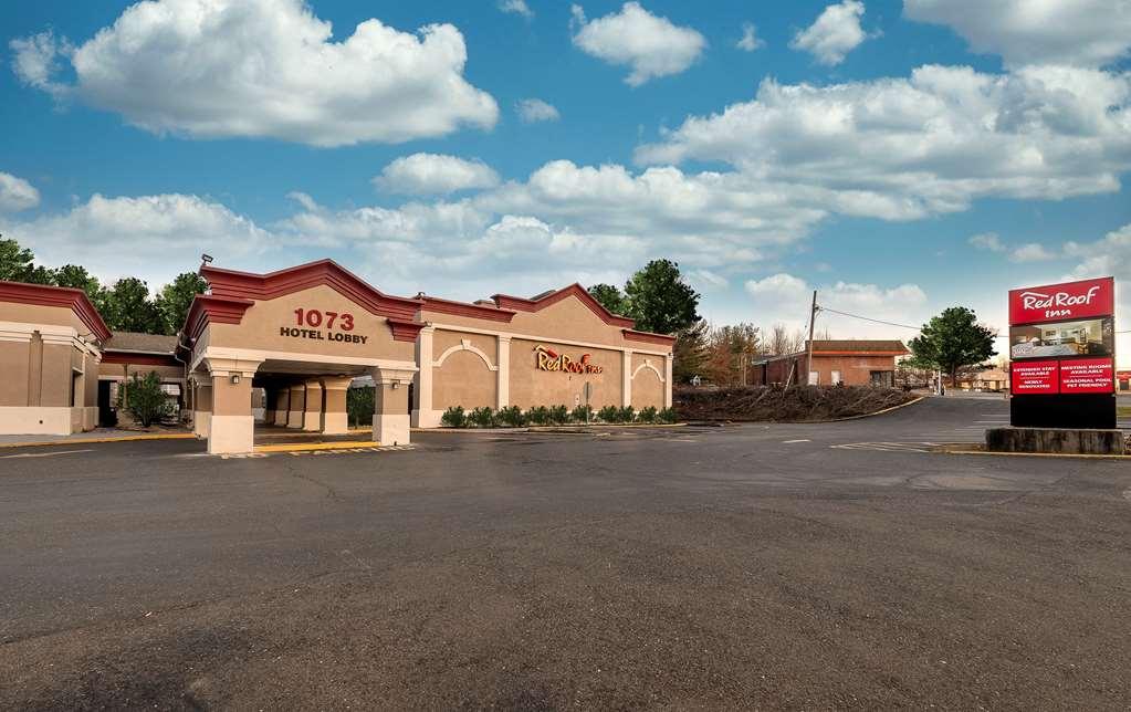 Hometowne Studios By Red Roof Bordentown - Mcguire Afb Eksteriør billede